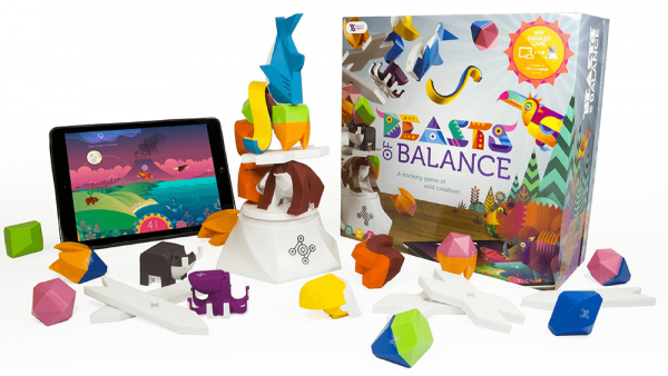 beasts of balance, the connected board game that can be played on couple's board game night